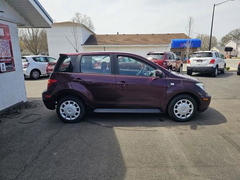 Used 2005 Scion xA FWD image 13