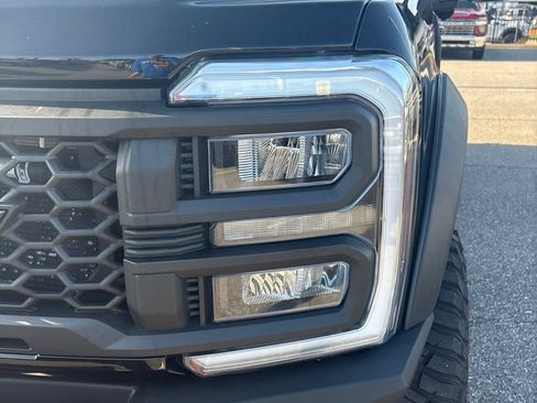 Used 2024 Ford F250 Lariat w/ Lariat Ultimate Package AWD/4WD image 8