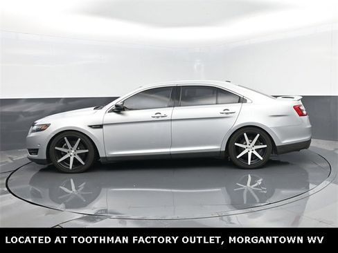 Used 2018 Ford Taurus SHO w/ Driver Assist Package image 5