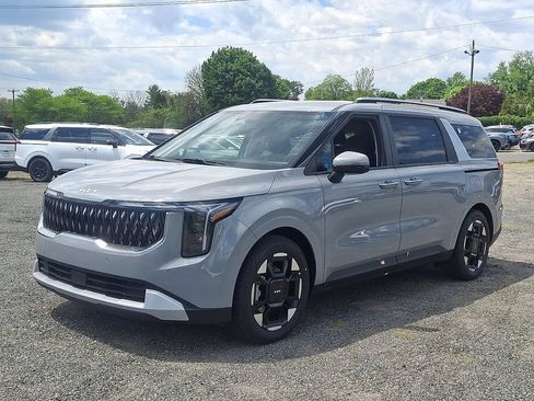New 2026 Kia Carnival EX FWD image 2