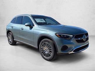Used 2026 Mercedes-Benz GLC 300 video 3