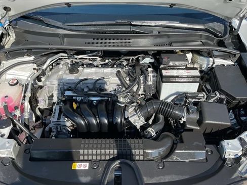 Used 2022 Toyota Corolla LE FWD image 13