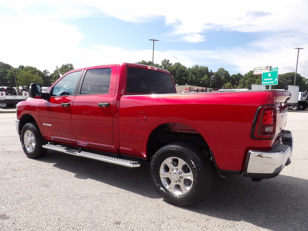 Used 2026 RAM 2500 Big Horn AWD/4WD image 5