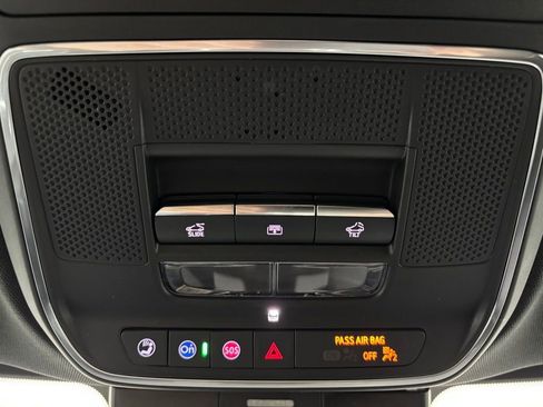 New 2026 GMC Acadia Denali w/ Super Cruise Package image 38