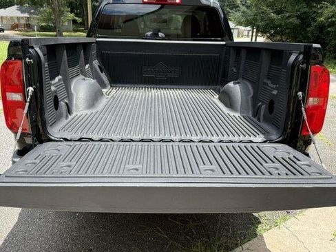 Used 2017 Chevrolet Colorado W/T RWD image 11