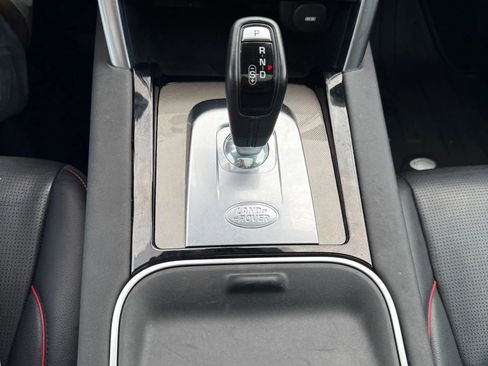 Used 2020 Land Rover Discovery Sport SE R-Dynamic image 28