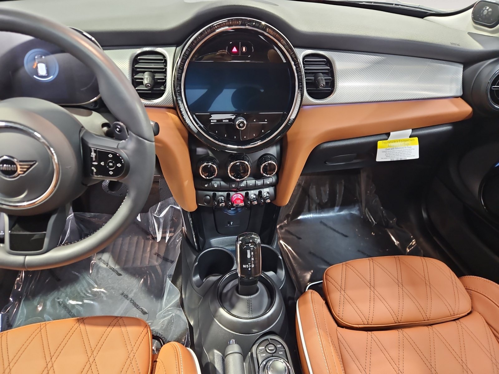 Used 2024 MINI Cooper S w/ Signature Upholstery Package FWD image 11