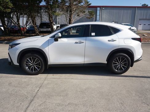 Used 2025 Lexus NX 250 FWD w/ Accessory Package (Z1) image 19