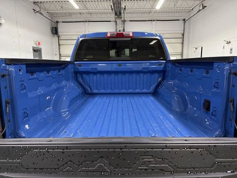 New 2026 GMC Canyon Elevation w/ Convenience Package image 15