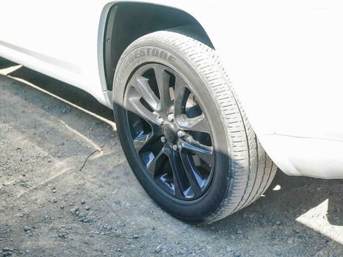 Certified 2021 Jeep Grand Cherokee Laredo X RWD image 17