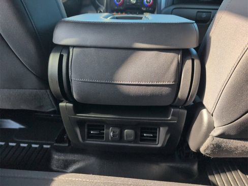 Used 2020 Chevrolet Silverado 1500 LT w/ Convenience Package image 25