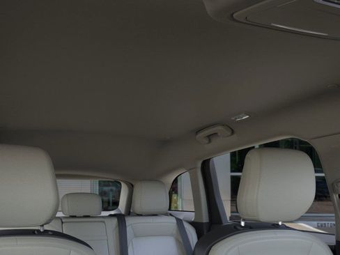 New 2026 Lincoln Nautilus Premier image 22