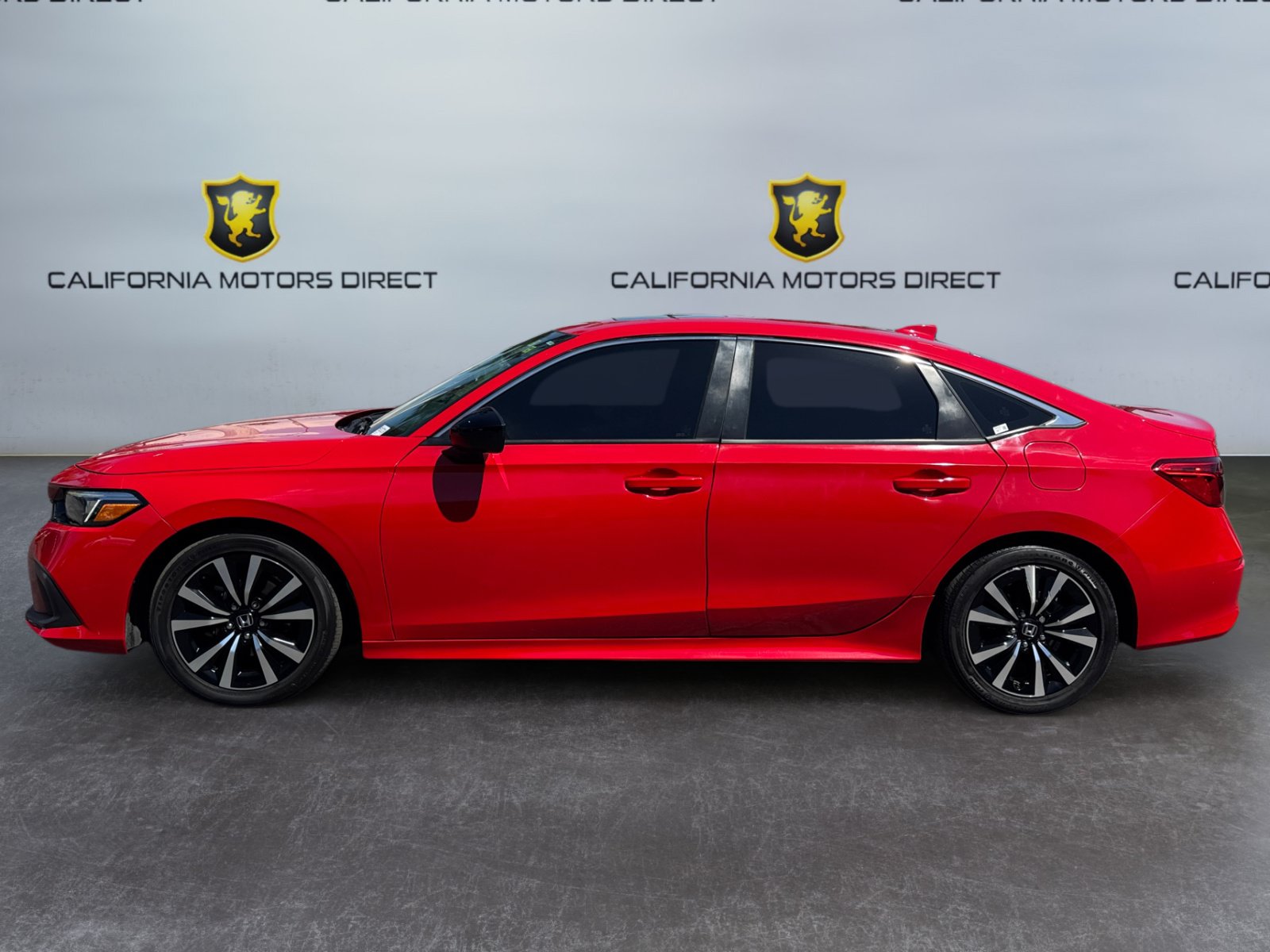 Used 2023 Honda Civic EX image 2