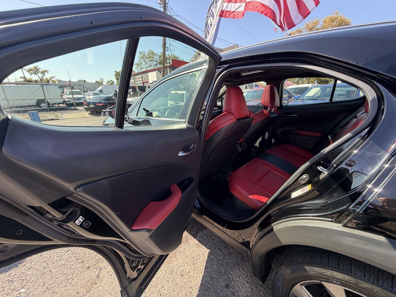 Used 2019 Lexus UX 250h F Sport w/ F Sport Premium Package AWD/4WD image 21