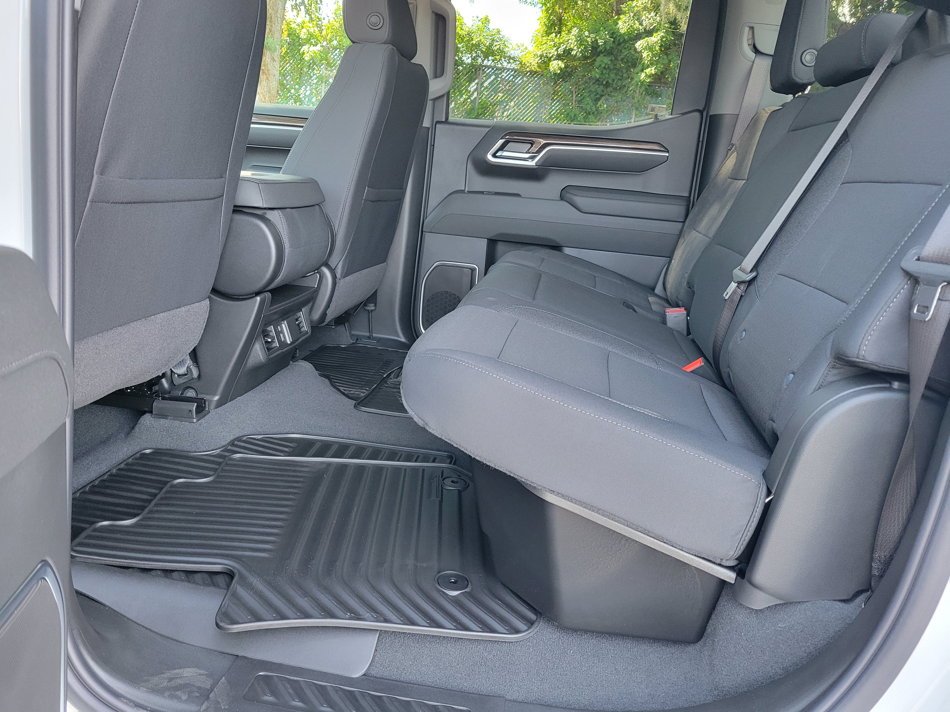 New 2026 Chevrolet Silverado 1500 RST w/ LPO, Dark Essentials Package RWD image 35