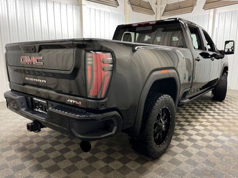 Used 2025 GMC Sierra 2500 AT4 image 50