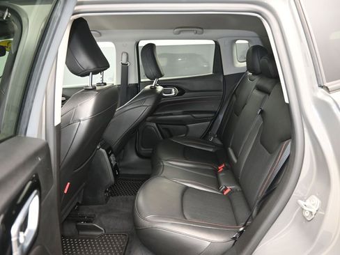 Used 2022 Jeep Compass Trailhawk w/ Trailhawk Convenience Group image 15