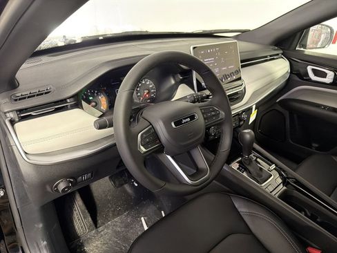 New 2026 Jeep Compass Limited AWD/4WD image 13