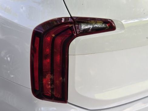 Used 2023 Kia Telluride S AWD/4WD image 8