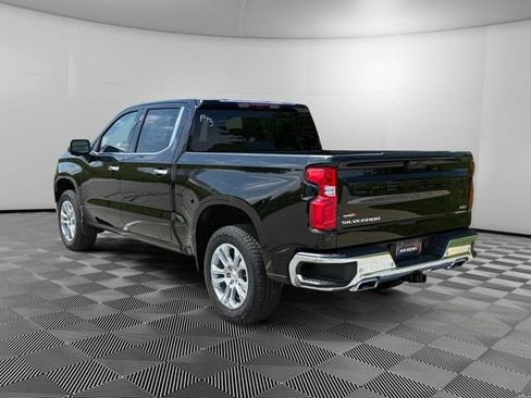 New 2026 Chevrolet Silverado 1500 LTZ w/ LTZ Premium Package AWD/4WD image 3