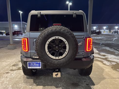 Certified 2024 Ford Bronco Outer Banks w/ Sasquatch Package image 6