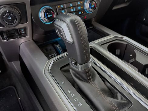 Used 2019 Ford F150 Platinum w/ Equipment Group 701A Luxury AWD/4WD image 21