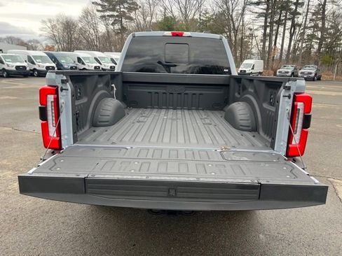 Used 2025 Ford F350 Platinum w/ Platinum Plus Package AWD/4WD image 9