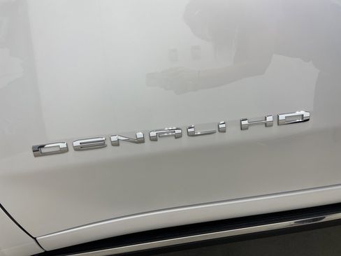 Used 2025 GMC Sierra 2500 Denali w/ Denali Reserve Package image 26