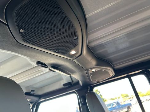 New 2025 Jeep Gladiator Mojave AWD/4WD image 27
