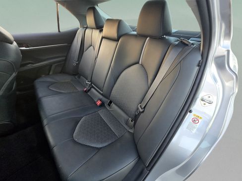 Used 2019 Toyota Camry XSE FWD image 19