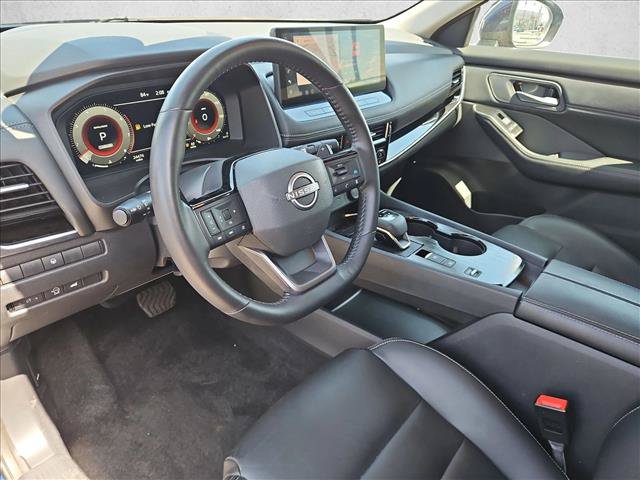 Used 2026 Nissan Rogue SL FWD image 12