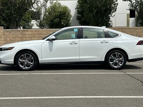 Certified 2024 Honda Accord EX image 7