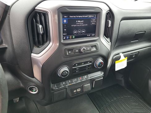 Used 2023 Chevrolet Silverado 1500 Custom AWD/4WD image 20