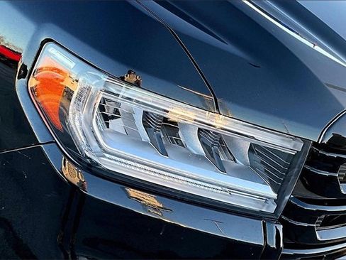 Used 2023 GMC Acadia SLE w/ Driver Convenience Package image 33