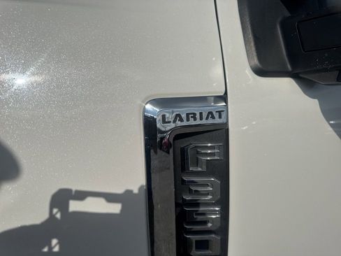 Used 2021 Ford F350 Lariat w/ Lariat Ultimate Package image 38