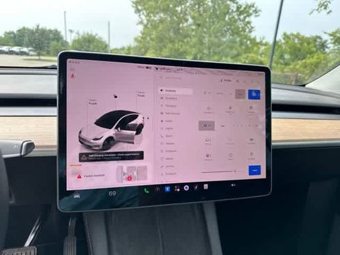 Used 2022 Tesla Model Y Long Range AWD/4WD image 10