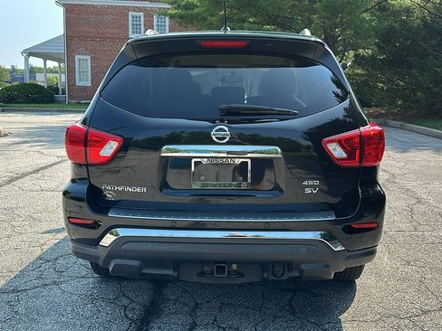 Used 2018 Nissan Pathfinder SV w/ SV Tech Package AWD/4WD image 6