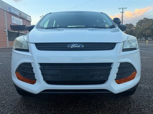 Used 2014 Ford Escape S FWD image 4