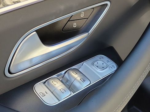 Used 2024 Mercedes-Benz GLE 53 AMG 4MATIC image 25