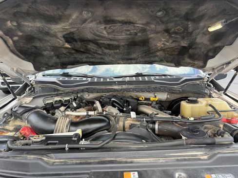 Used 2019 Ford F250 Lariat w/ Lariat Value Package image 24