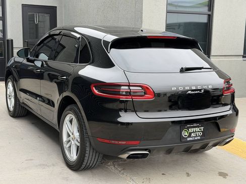 Used 2018 Porsche Macan AWD/4WD image 8