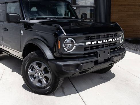Used 2025 Ford Bronco Big Bend AWD/4WD image 3