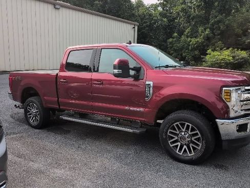 Used 2019 Ford F250 Lariat w/ Lariat Value Package AWD/4WD image 12