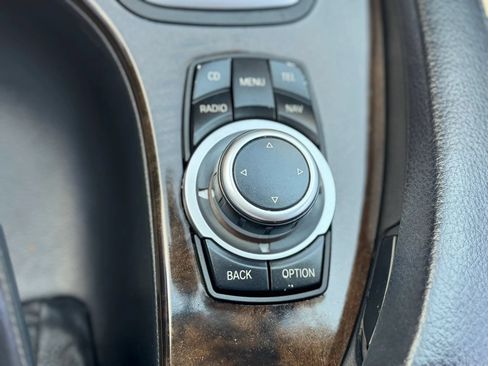 Used 2010 BMW 528i xDrive Sedan AWD/4WD image 18