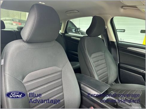 Used 2019 Ford Fusion SE FWD image 11