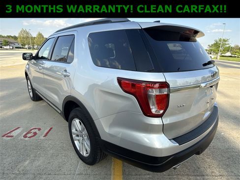 Used 2018 Ford Explorer XLT image 34