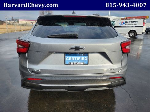 Used 2025 Chevrolet Trax ACTIV w/ Sunroof Package image 5
