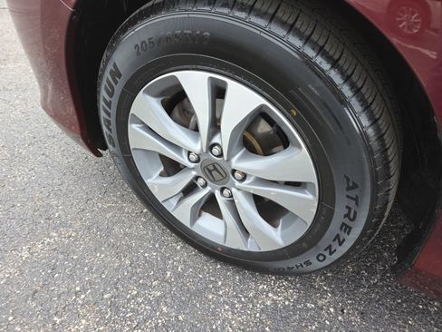 Used 2014 Honda Accord LX image 9