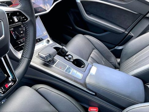 Used 2020 Audi S7 Prestige w/ Prestige Package image 23