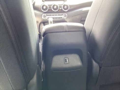 Used 2023 Nissan Sentra SV FWD image 21
